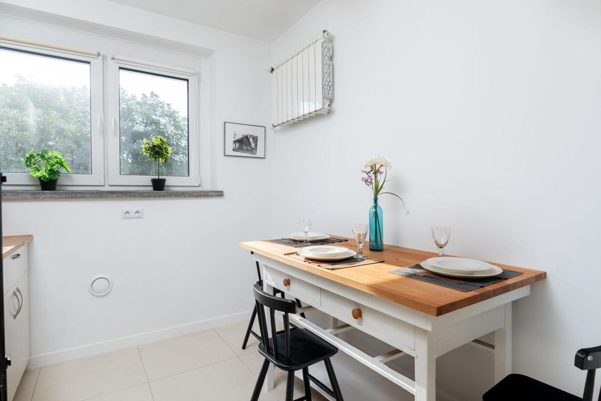 Chopin Apartment Lazienki Park Warsaw Exterior photo